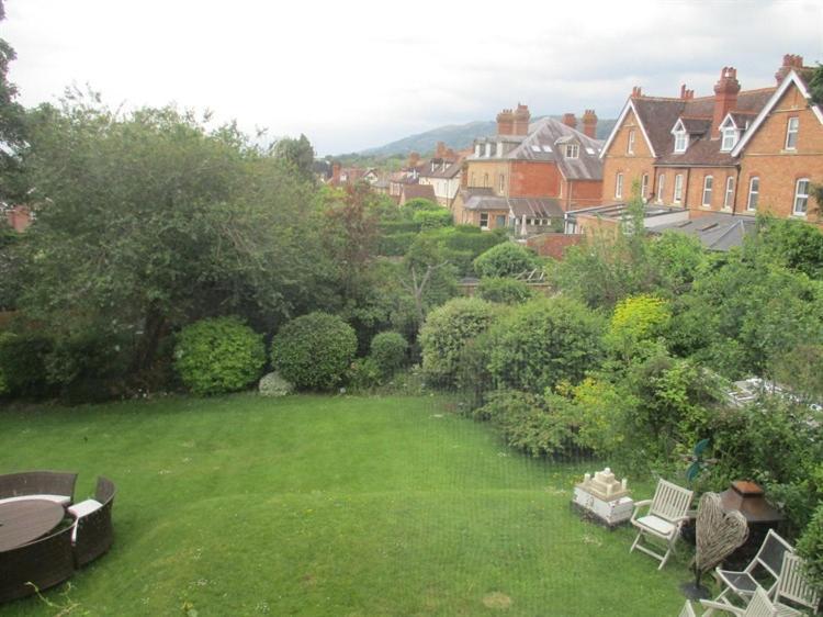 Copper Beech House Bed & Breakfast Malvern Dış mekan fotoğraf